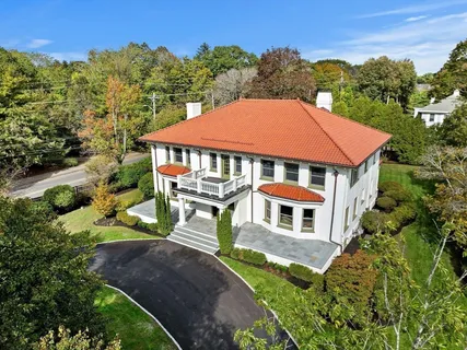 $2,695,000 | 2 Ocean Avenue, Swampscott, MA 01907