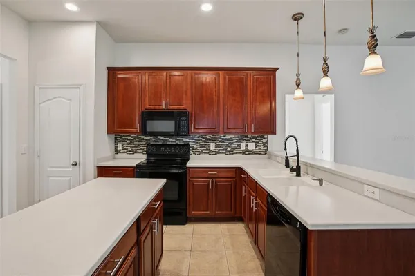 $479,999 | 1804 Prairie Grass Lane, Valrico, FL 33594