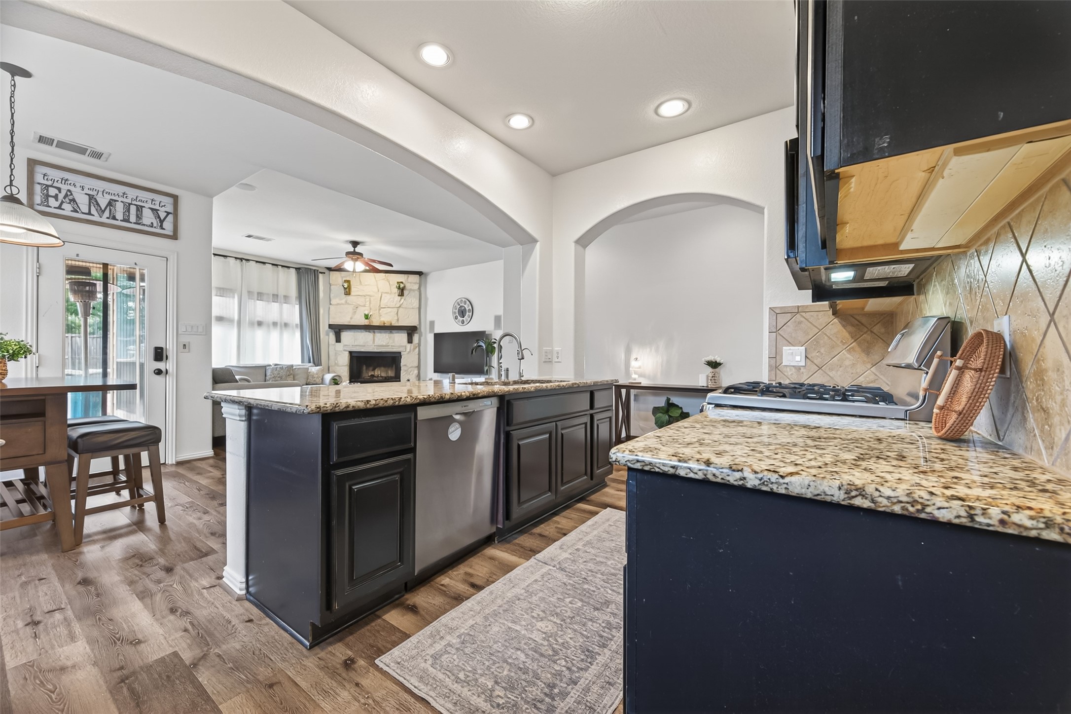 5402 Rising Meadow Lane Katy, TX 77494 - Photo 16 of 49