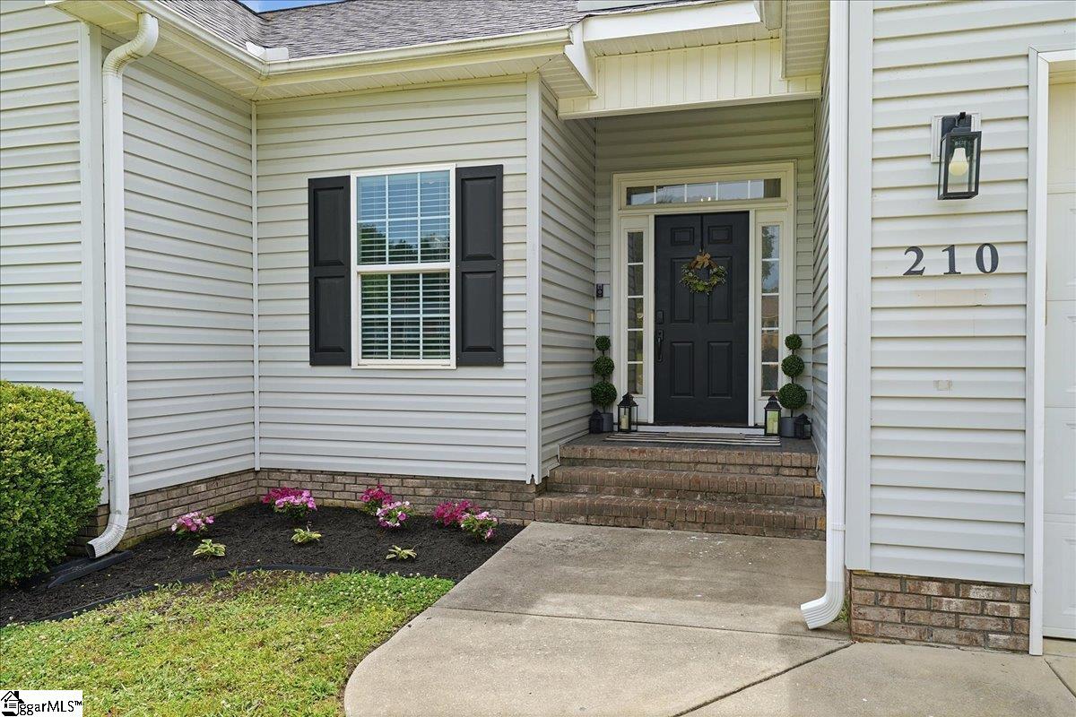 210 Loblolly Drive Anderson, SC 29625 - Photo 5 of 45