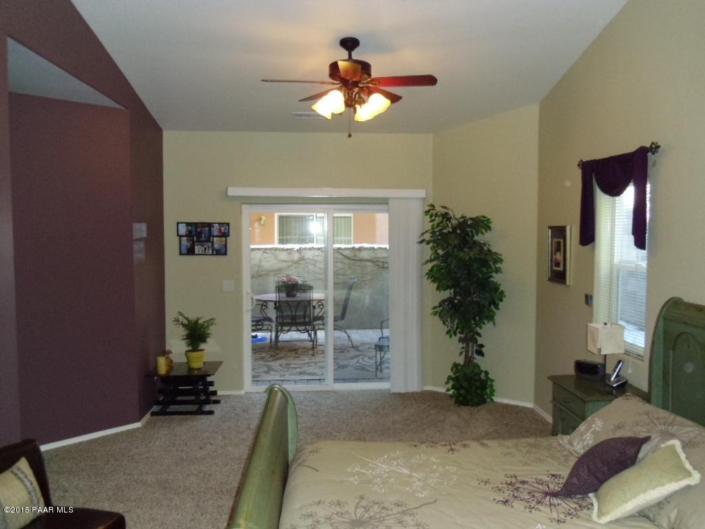 1808 Ryan Prescott, AZ 86301 - Photo 2 of 13 a living room with furniture