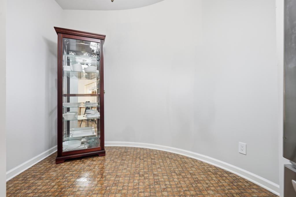 2499 Peachtree Road Northeast, Unit 306 Atlanta, GA 30309 - Photo 12 of 26 a view of an empty room