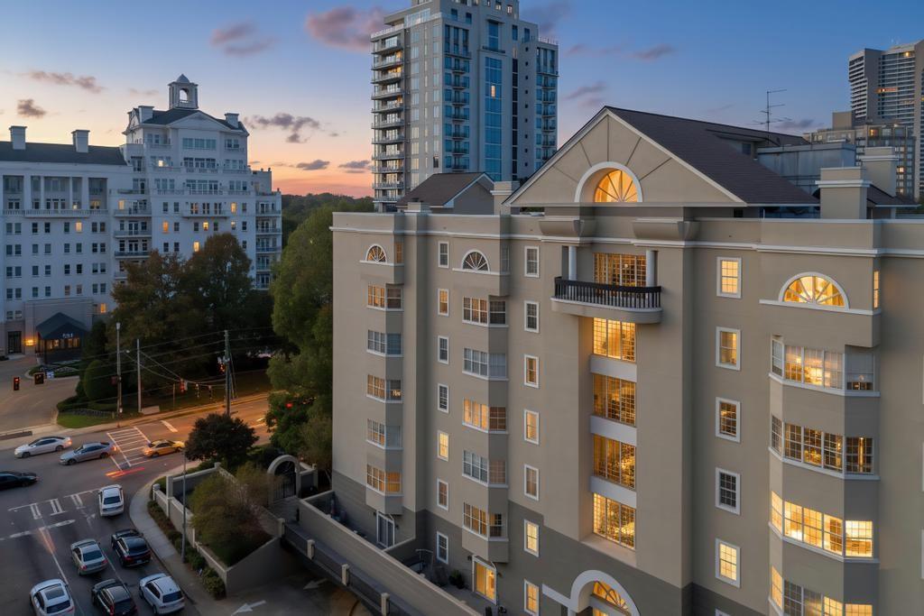 2499 Peachtree Road Northeast, Unit 306 Atlanta, GA 30309 - Photo 25 of 26 a view of a city with tall buildings