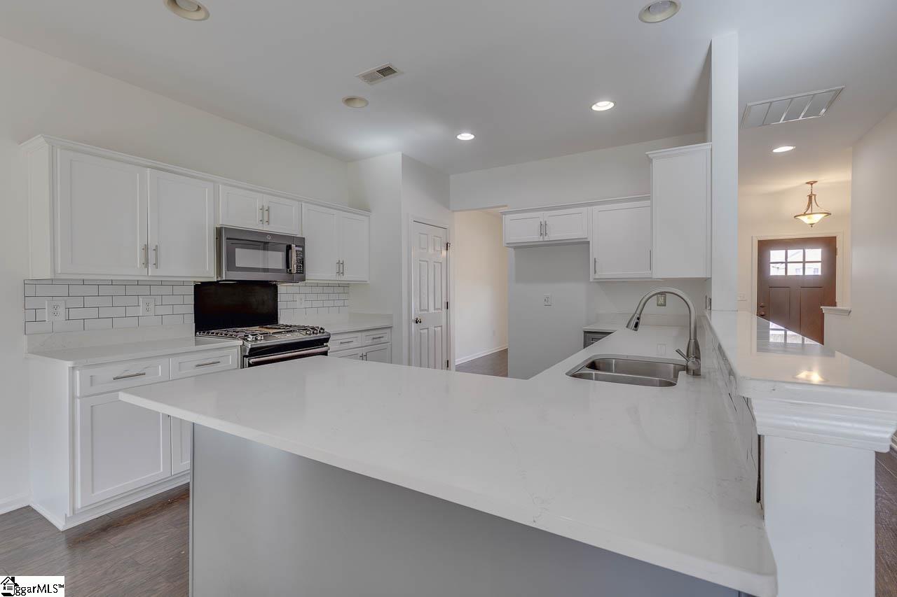 202 Greenport Way Greenville, SC 29607 - Photo 13 of 49