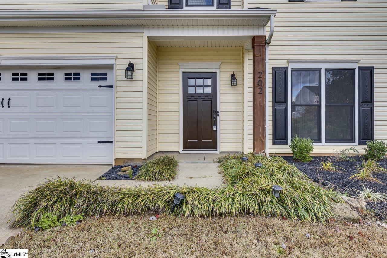 202 Greenport Way Greenville, SC 29607 - Photo 2 of 49