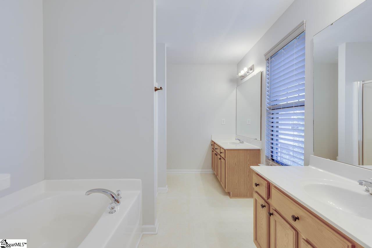 202 Greenport Way Greenville, SC 29607 - Photo 29 of 49