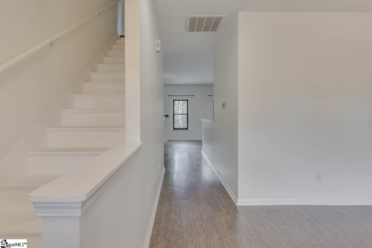 202 Greenport Way Greenville, SC 29607 - Photo 3 of 49