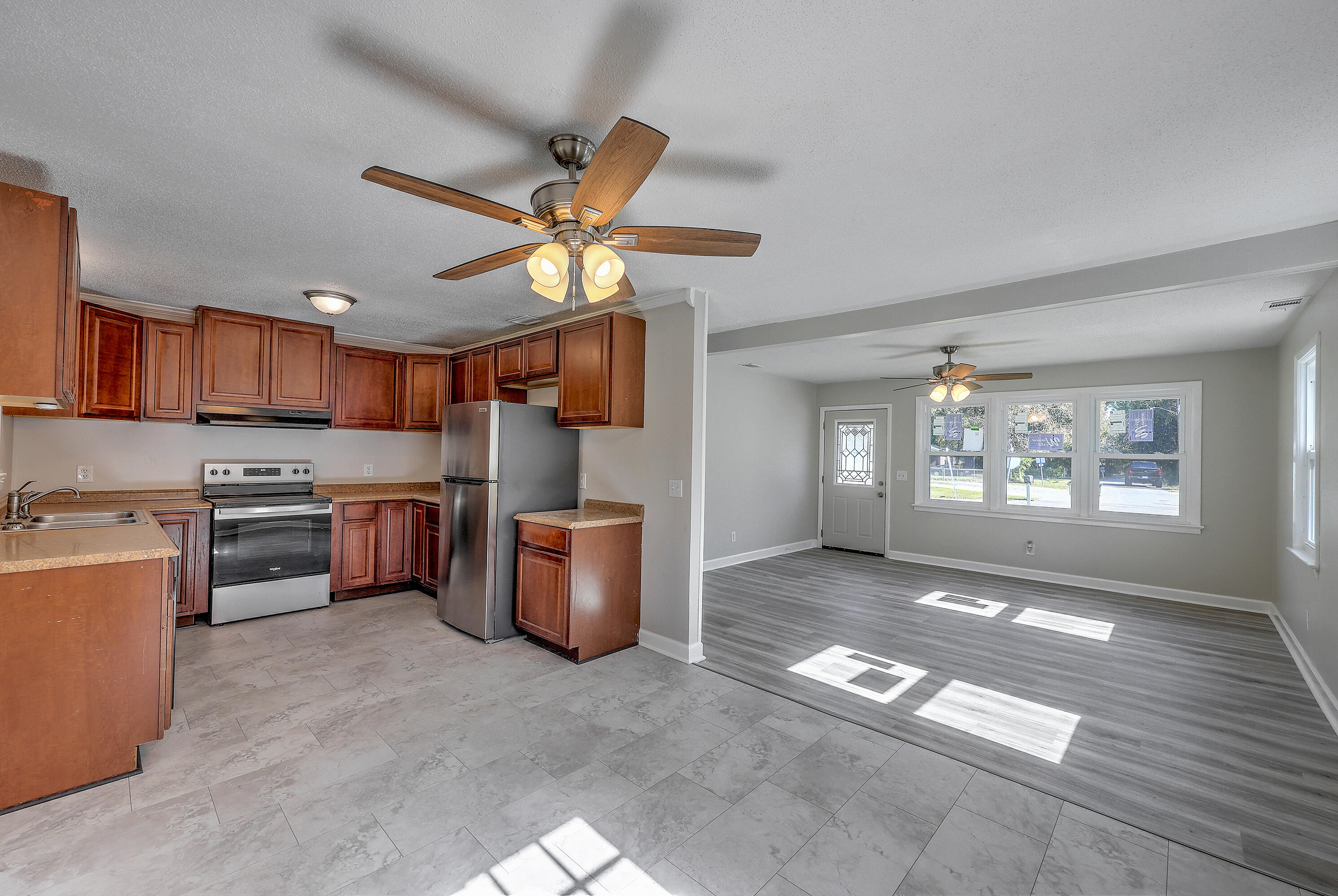 109 Englewood Road Goose Creek, SC 29445 - Photo 13 of 23 ZYN_4968_69_70_71_72_73_74