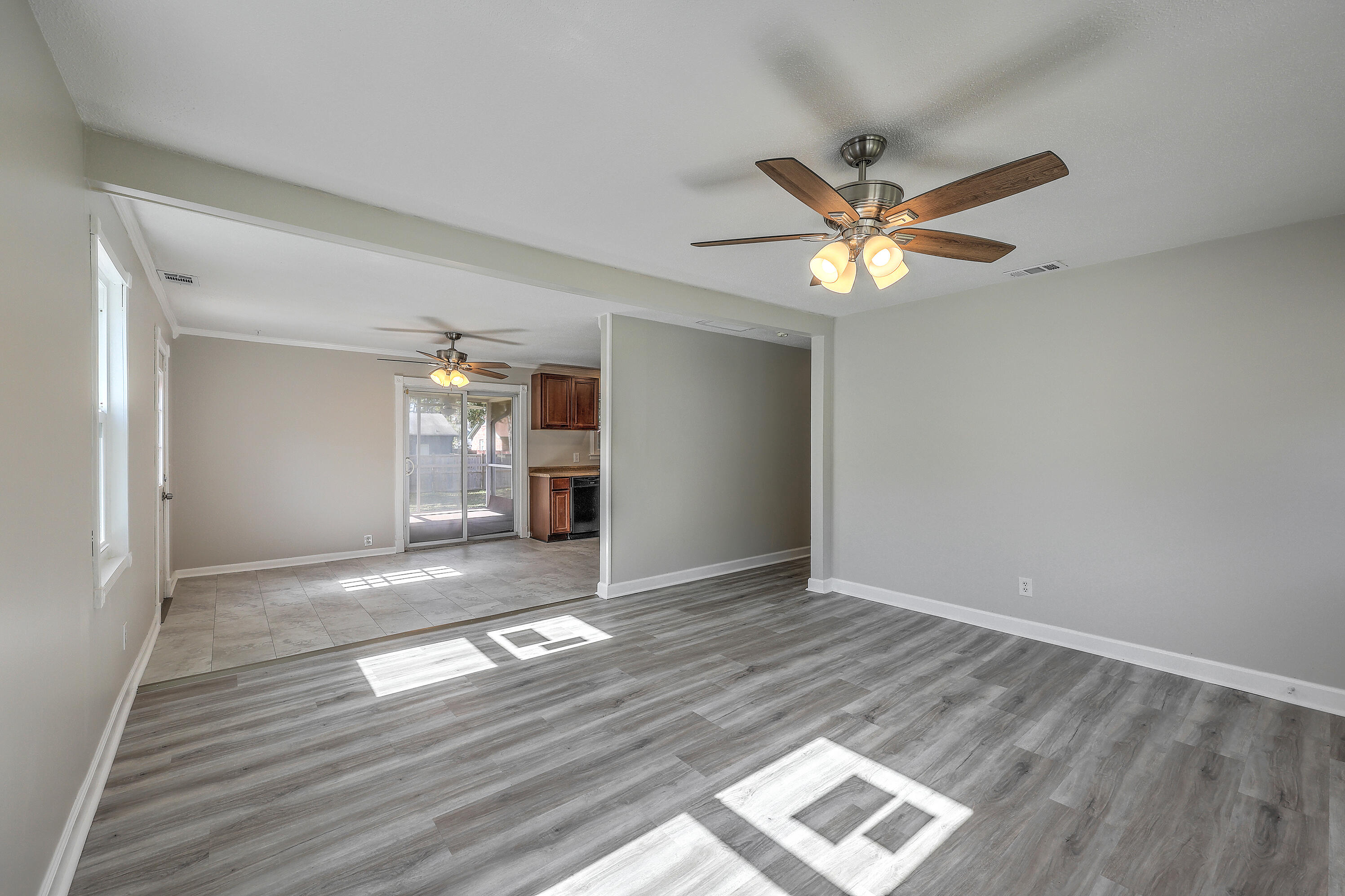 109 Englewood Road Goose Creek, SC 29445 - Photo 7 of 23 ZYN_4926_27_28_29_30_31_32