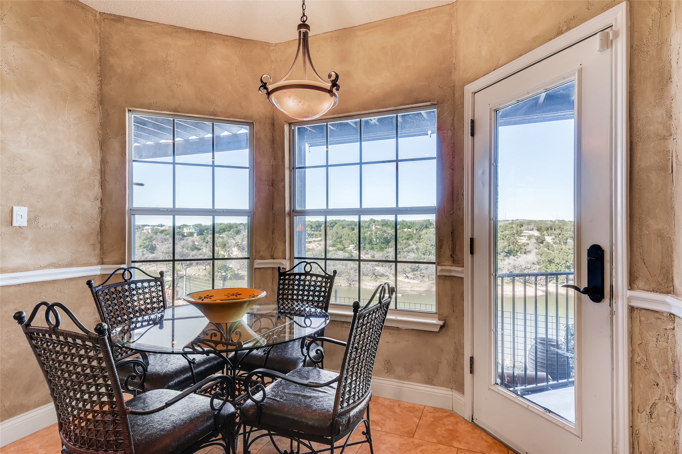 2614 Pace Bend Road South Spicewood, TX 78669 - Photo 9 of 26 In kitchen dining area