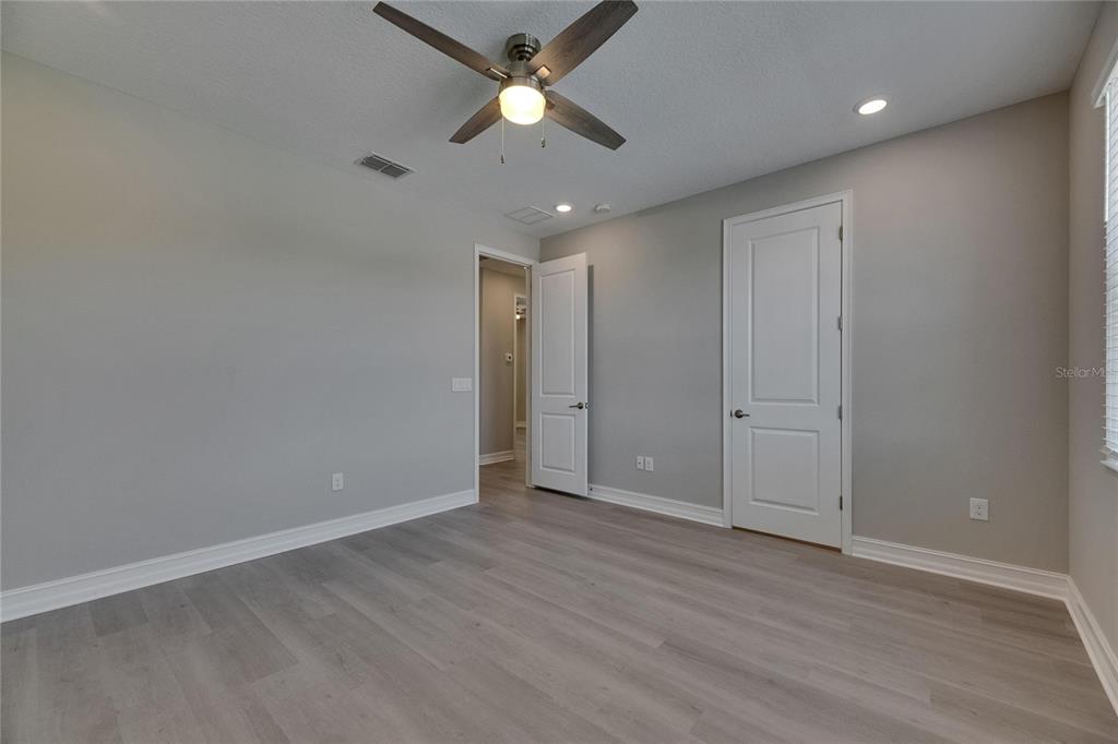 4899 Isola Court Wesley Chapel, FL 33543 - Photo 49 of 86