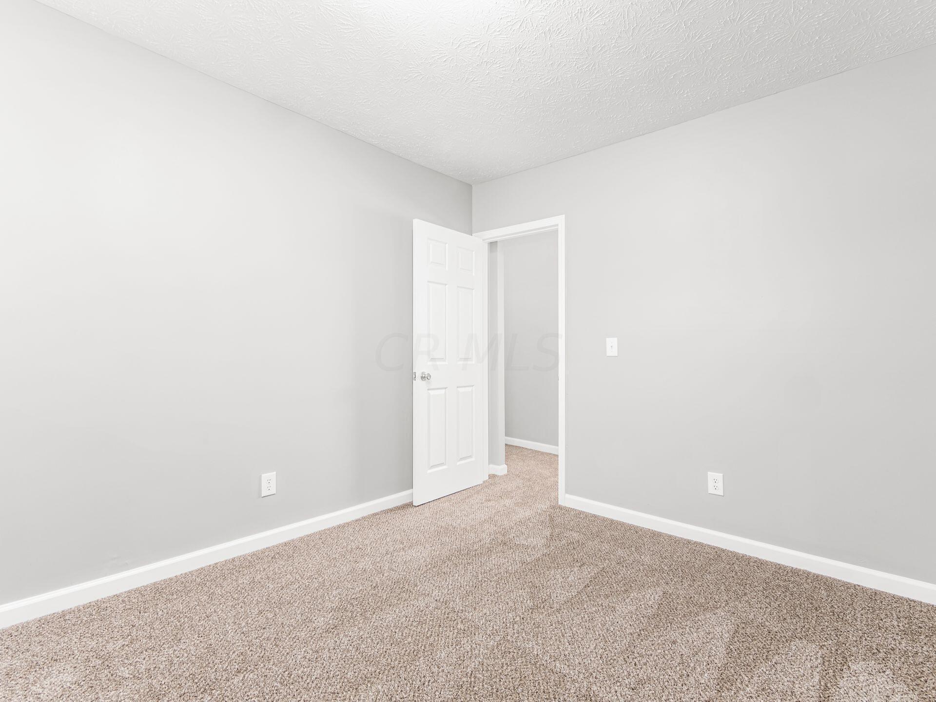 2318 Ridgeway Avenue Columbus, OH 43219 - Photo 18 of 29 016_662c5_i 2318 Ridgeway 056