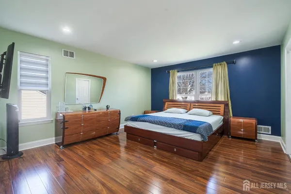 $824,900 | 38 Johanna Court, Piscataway, NJ 08854