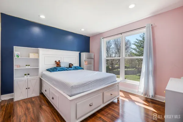 $824,900 | 38 Johanna Court, Piscataway, NJ 08854