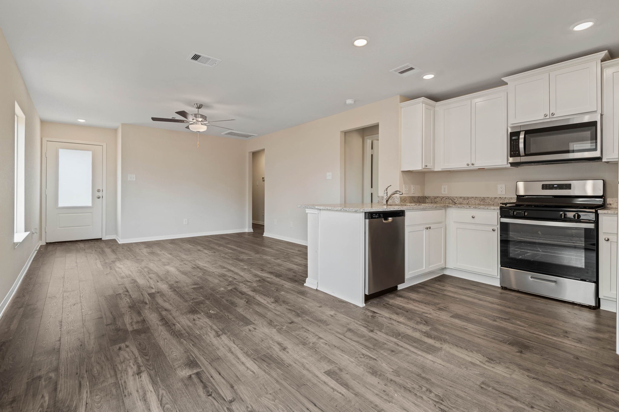 372 Fastboy Lane Waller, TX 77484 - Photo 6 of 7