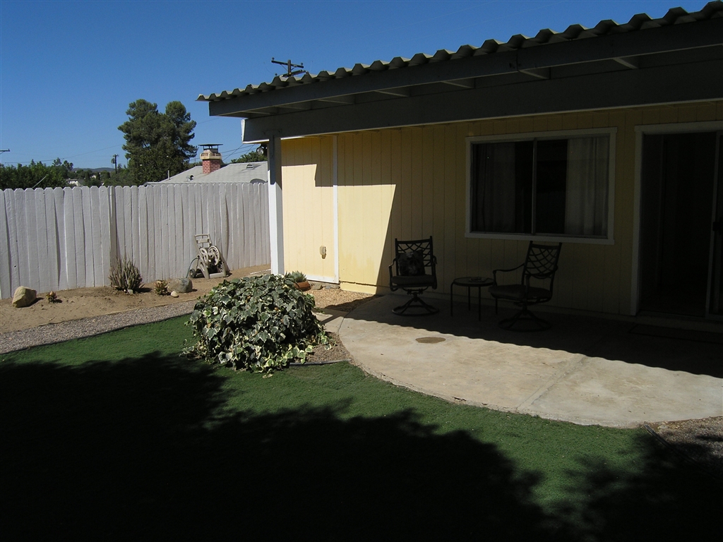 611 Village View Place Fallbrook, CA 92028 - Photo 20 of 25 Gallery Image 20