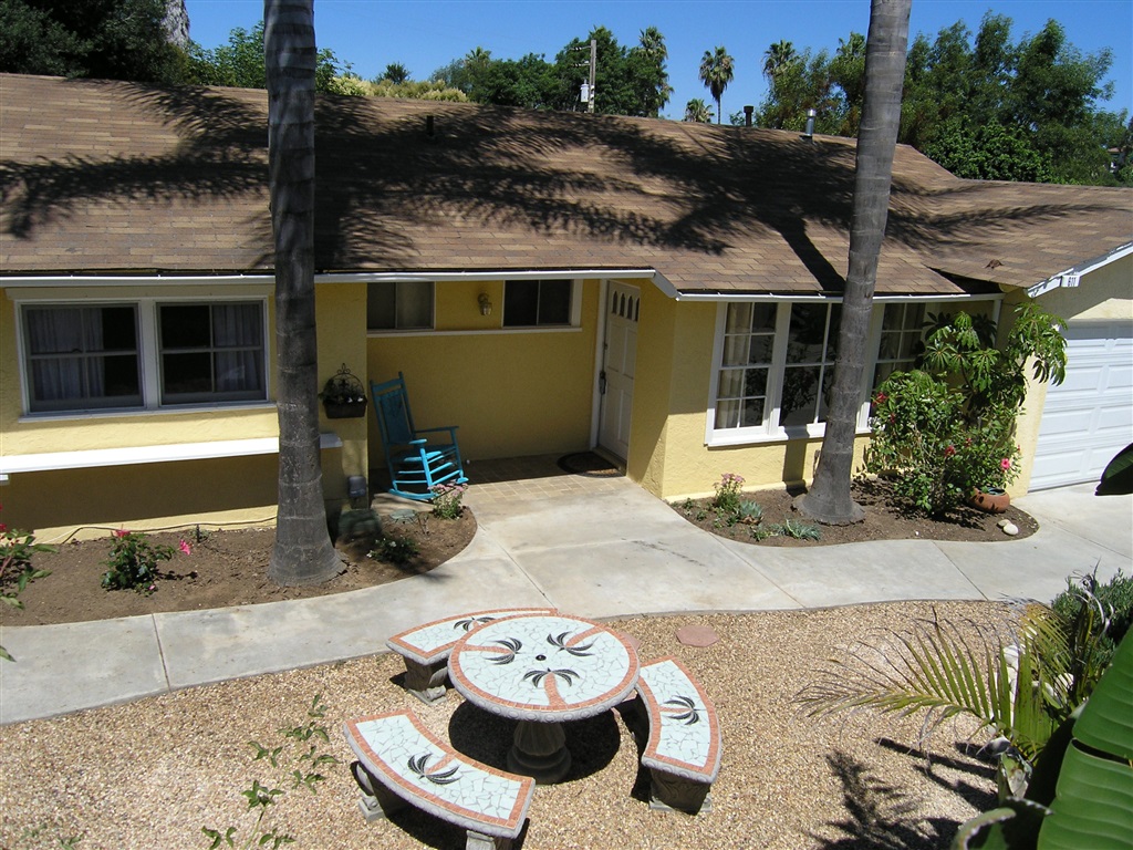 611 Village View Place Fallbrook, CA 92028 - Photo 3 of 25 Gallery Image 3