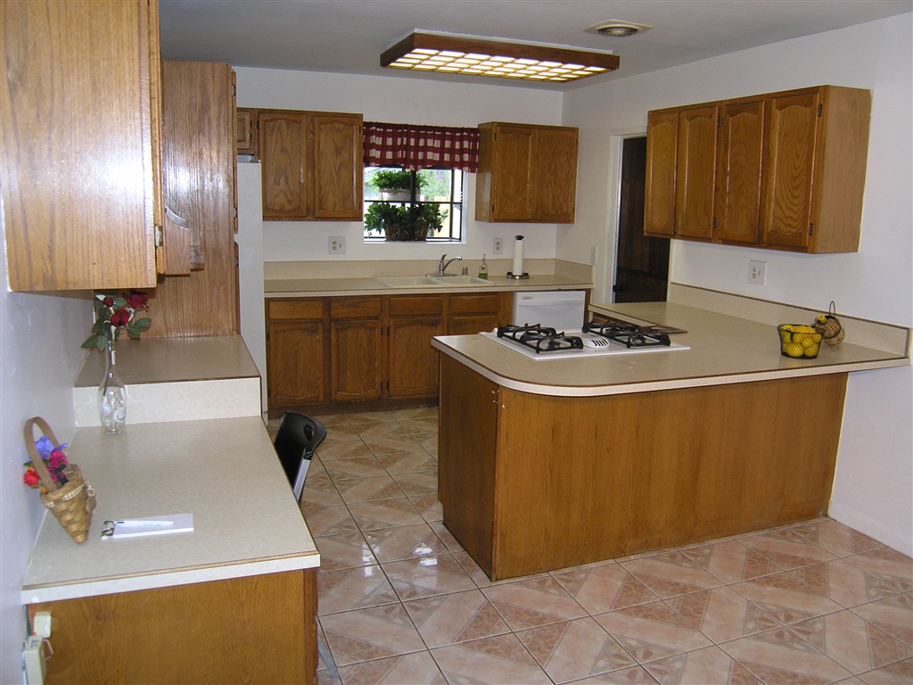 611 Village View Place Fallbrook, CA 92028 - Photo 7 of 25 Gallery Image 7