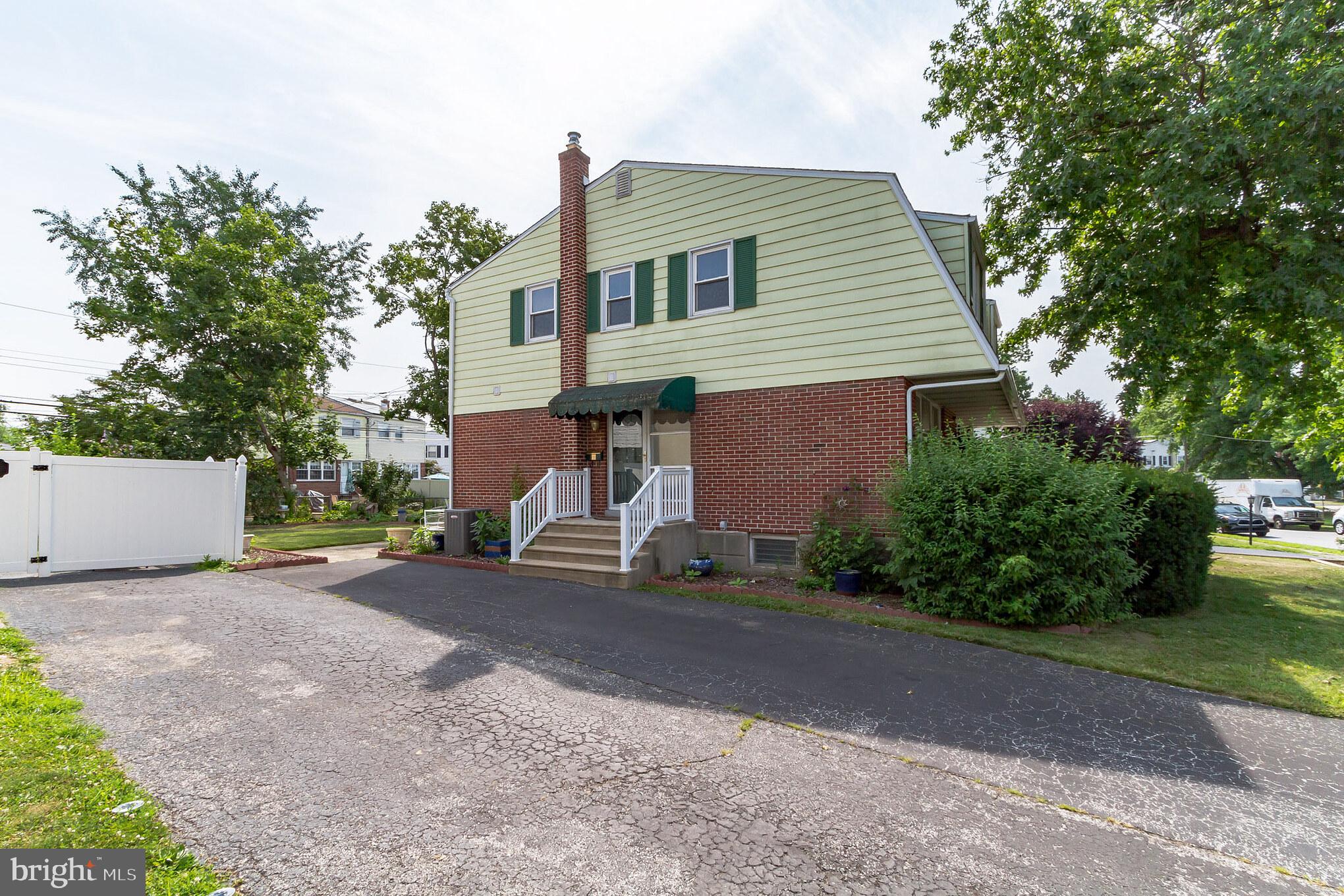 1423 Grace Road Swarthmore, PA 19081 - Photo 2 of 28