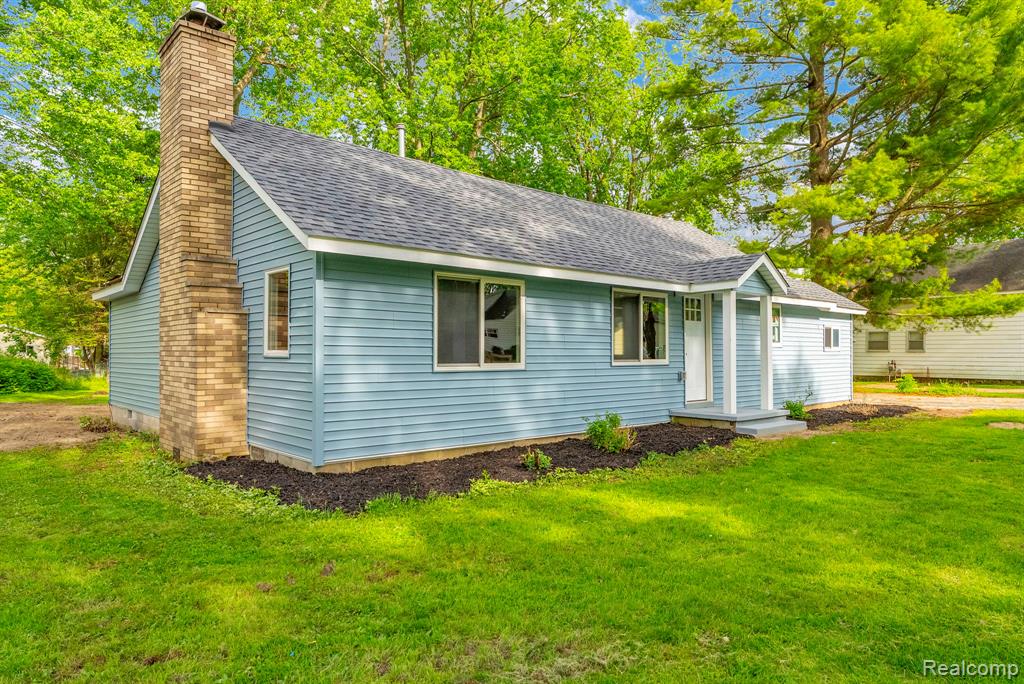34 Pack Street Croswell, MI 48422 - Photo 3 of 34