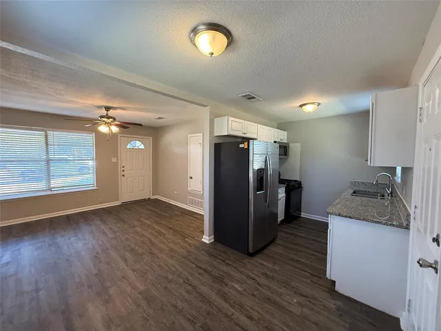 $1,595 | 1833 Grove Circle, Mesquite, TX 75149