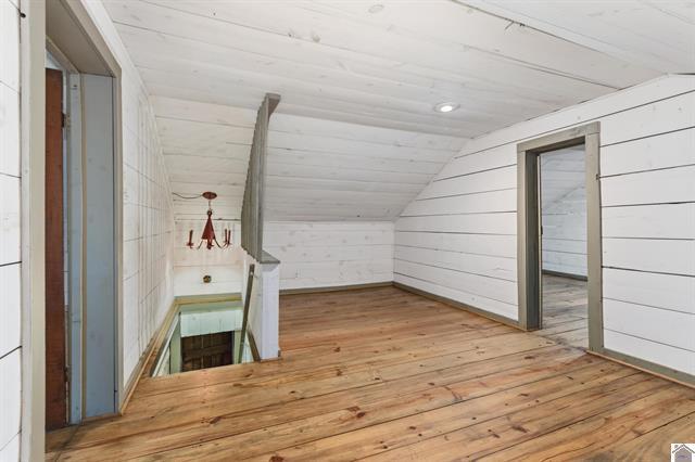 183 Fowler Road Kuttawa, KY 42055 - Photo 37 of 49 136747-e9c2e4aa-befe-4d2b-804d-9b5368cb6