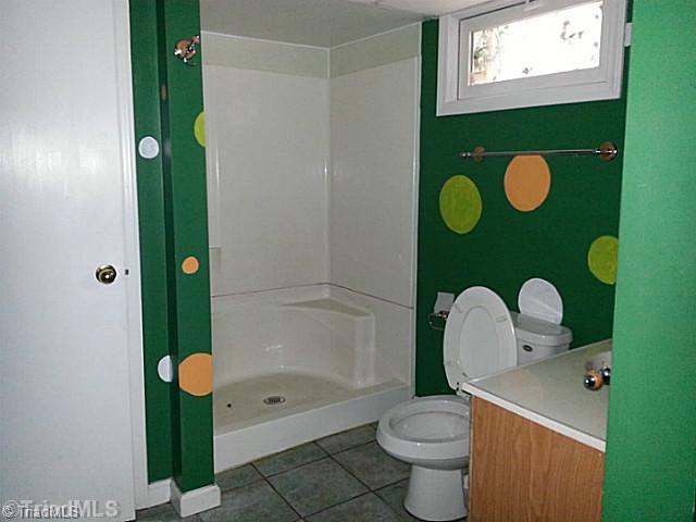 1508 Sharon Road Winston-Salem, NC 27103 - Photo 11 of 11 Bath. Basement Bath