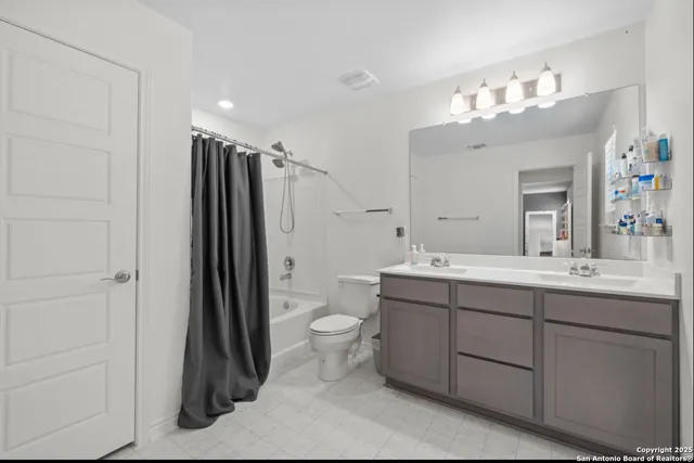 $1,750 | 7948 Broussard, San Antonio, TX 78253