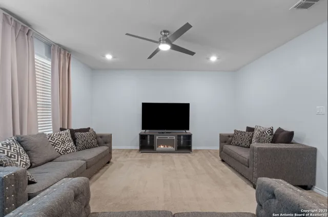 $1,750 | 7948 Broussard, San Antonio, TX 78253