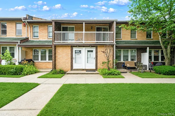 $240,000 | 282 Artist Lake Drive, Middle Island, NY 11953