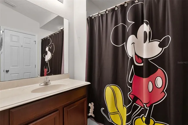 $369,999 | 12335 Cruxbury Drive, Windermere, FL 34786