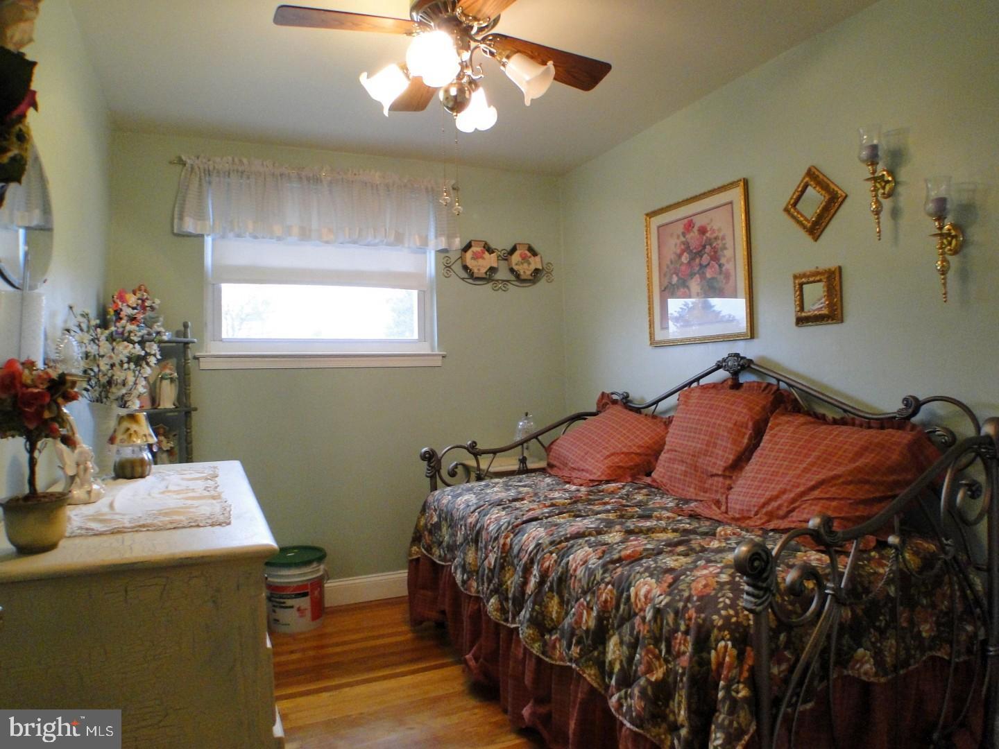 12003 Millbrook Road Philadelphia, PA 19154 - Photo 16 of 25 Bedroom 2