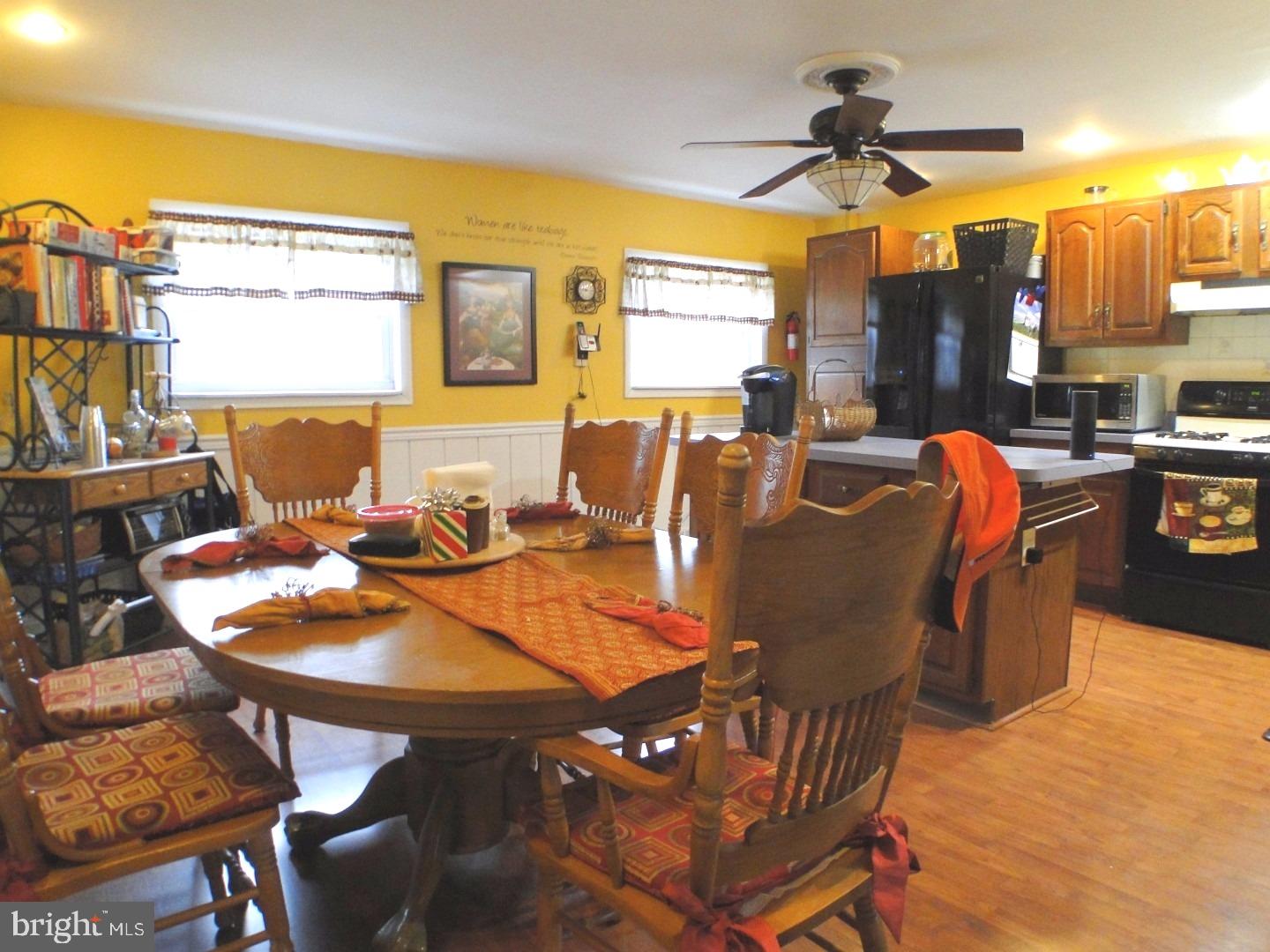 12003 Millbrook Road Philadelphia, PA 19154 - Photo 9 of 25 Dining Room