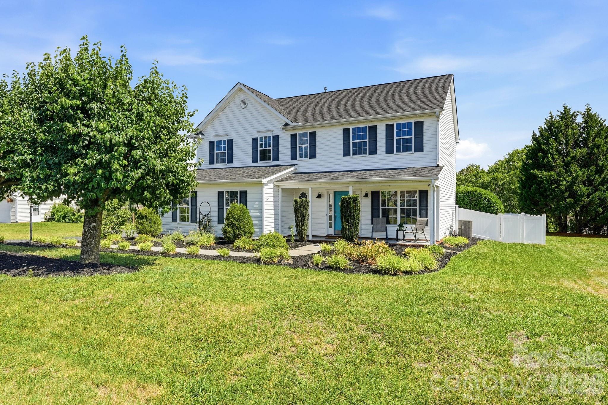 322 Sailway Road Winston-Salem, NC 27127 - Photo 2 of 39 Gallery Image 2