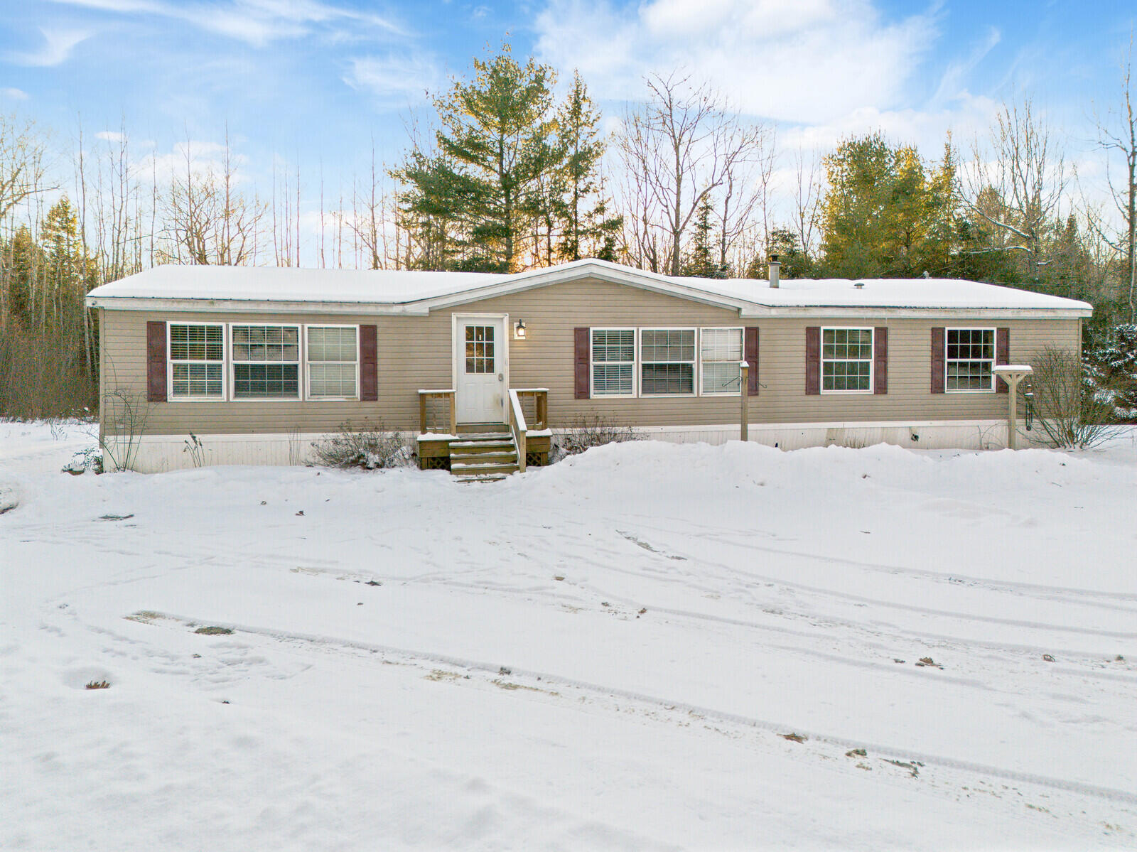 134 Wyman Road Winslow, ME 04901 - Photo 4 of 27 Front