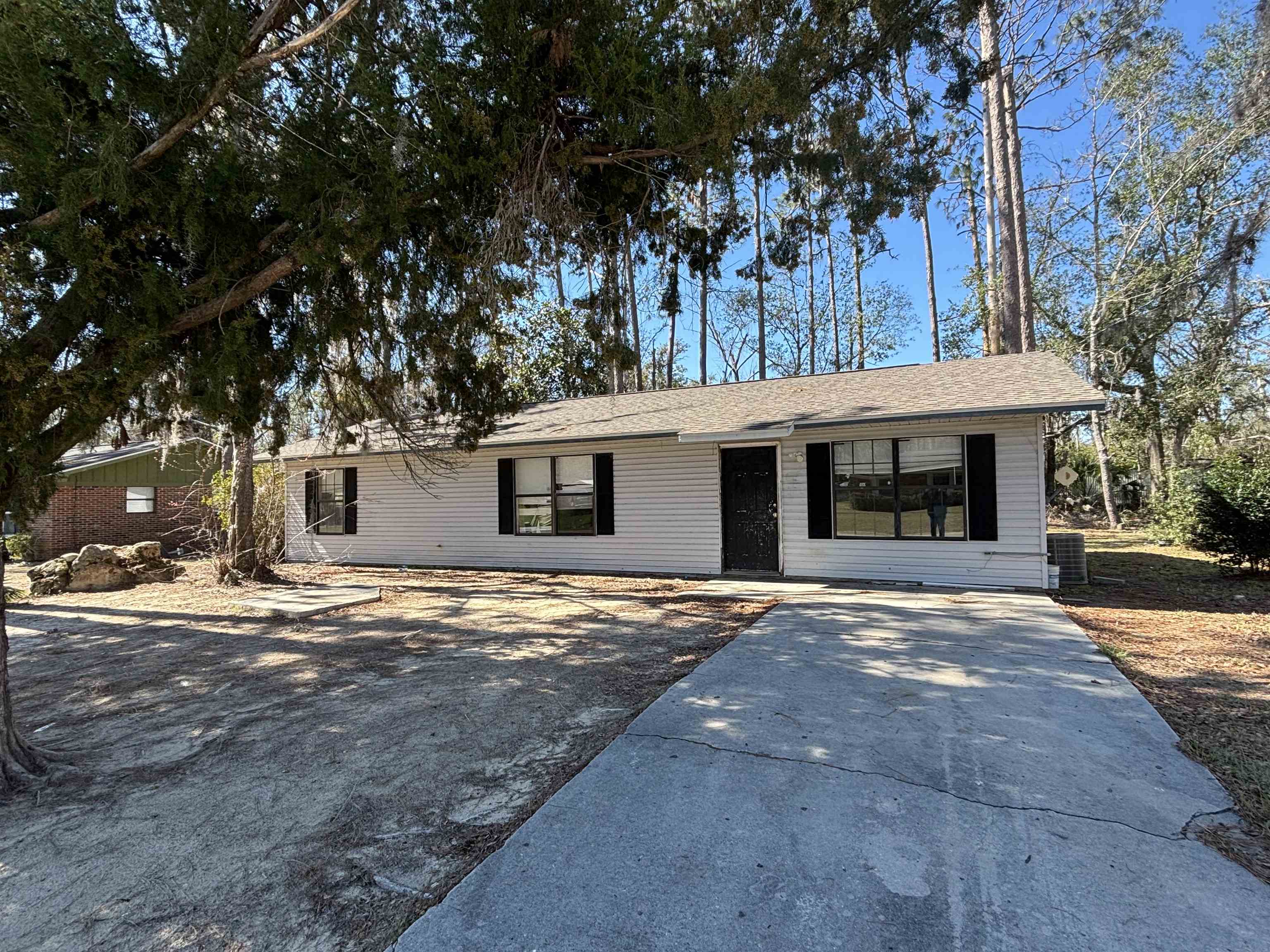 303 Sandra Street Perry, FL 32348 - Photo 6 of 6 Gallery Image 6
