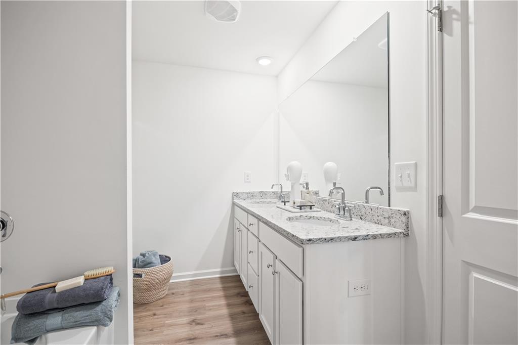 1817 Dawn Road, Unit 15 Conyers, GA 30013 - Photo 19 of 33