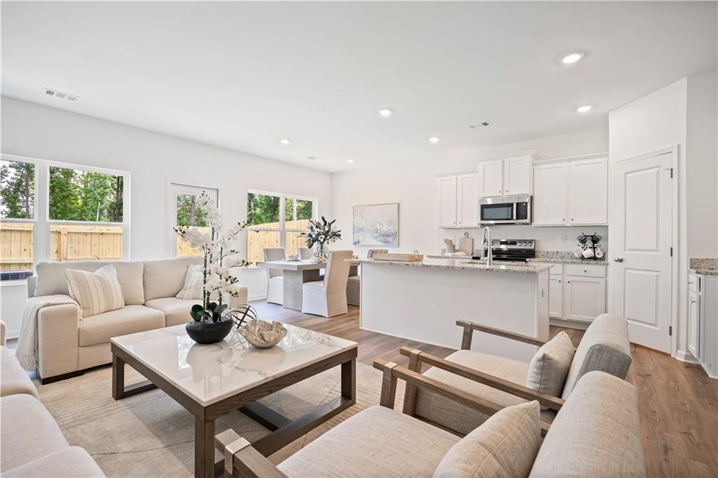 1817 Dawn Road, Unit 15 Conyers, GA 30013 - Photo 4 of 33