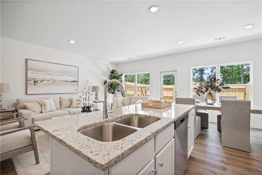 1817 Dawn Road, Unit 15 Conyers, GA 30013 - Photo 8 of 33