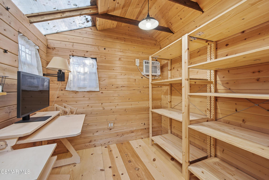9160 Huston Road Chatsworth, CA 91311 - Photo 25 of 32 a view of balcony with wooden floor