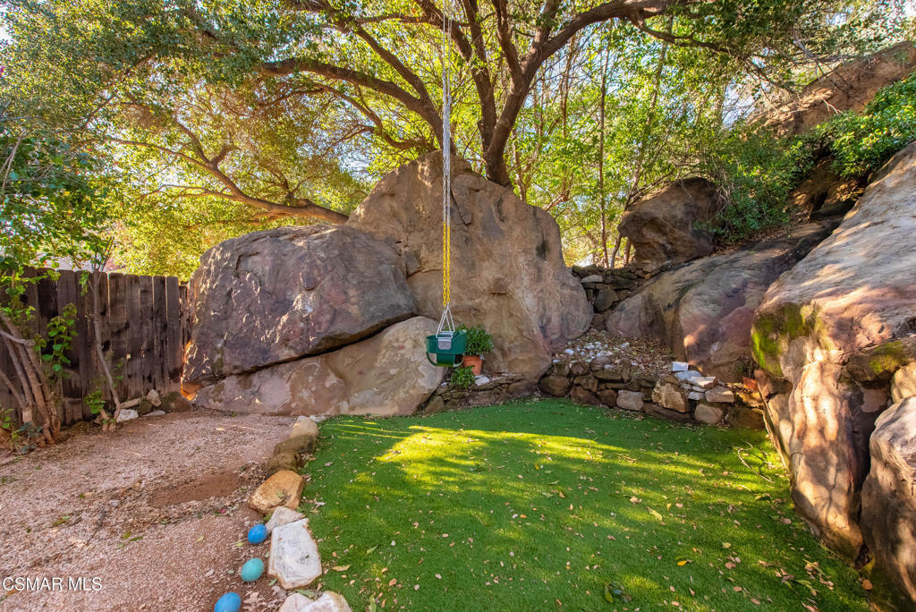 9160 Huston Road Chatsworth, CA 91311 - Photo 30 of 32