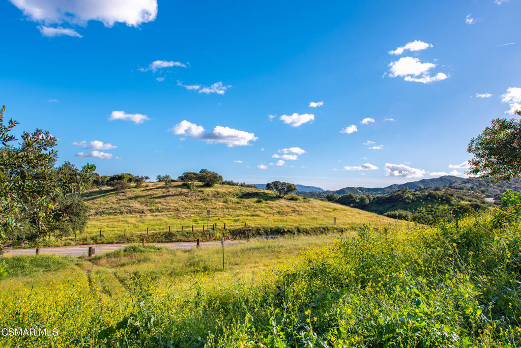 9160 Huston Road Chatsworth, CA 91311 - Photo 31 of 32