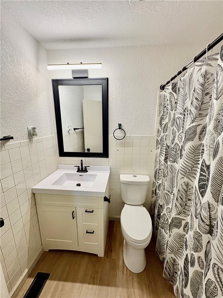 1976 King Arthur Drive Decatur, IL 62526 - Photo 11 of 14 Gallery Image 11