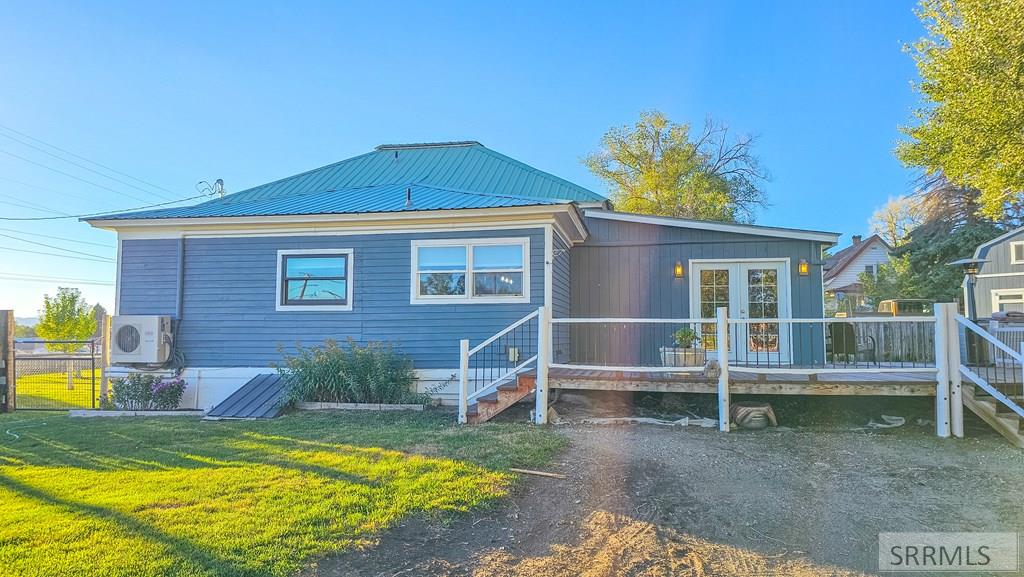 210 East Salmon Avenue Arco, ID 83213 - Photo 42 of 53