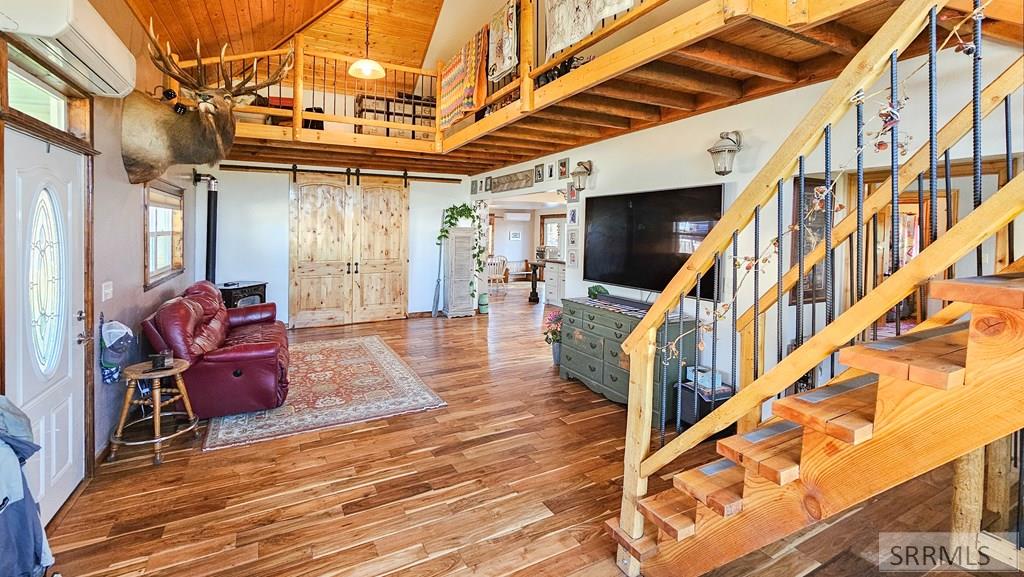 210 East Salmon Avenue Arco, ID 83213 - Photo 5 of 53