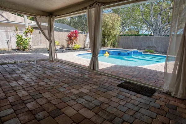 $4,800 | 3160 Peachtree Circle, Davie, FL 33328