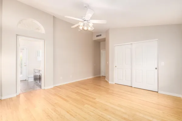 $2,400 | 2236 East Robin Lane, Phoenix, AZ 85024