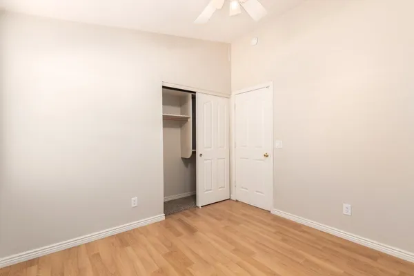$2,400 | 2236 East Robin Lane, Phoenix, AZ 85024