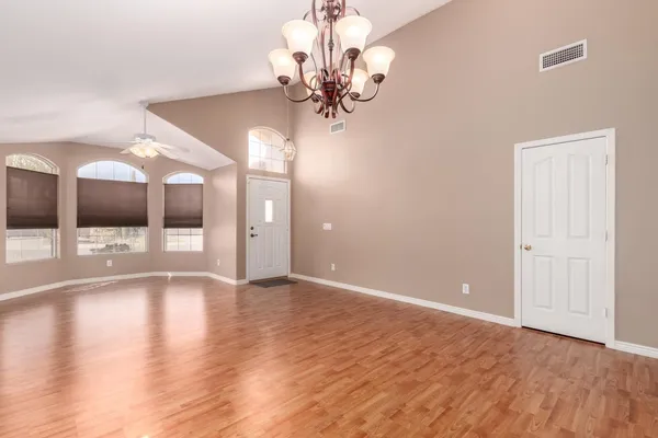 $2,400 | 2236 East Robin Lane, Phoenix, AZ 85024