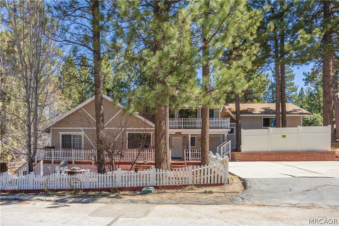 42324 Paramount Road Big Bear Lake, CA 92315 - Photo 49 of 50 a front view of a house with a yard